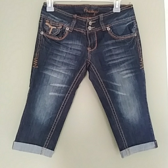 Amethyst Jeans Denim - Amethyst Capris Jeans